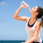 10 maneiras eficazes de aumentar sua ingestão de água
