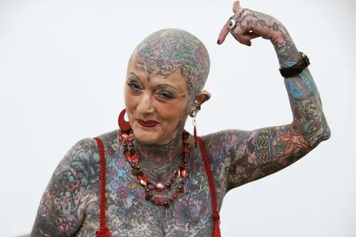 As 10 pessoas mais tatuadas do Mundo